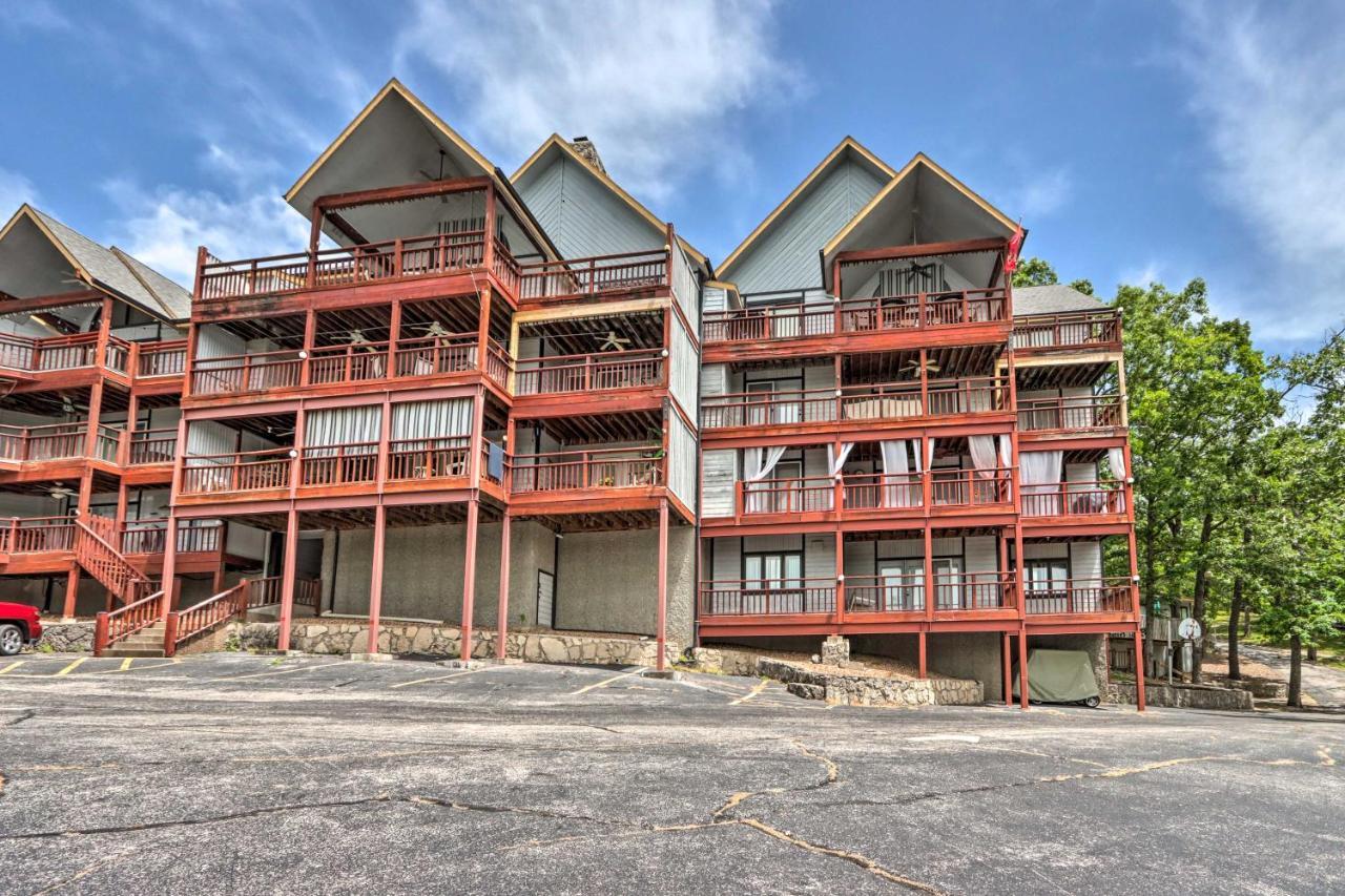 Lakefront Osage Beach Condo With Balcony And Views! エクステリア 写真